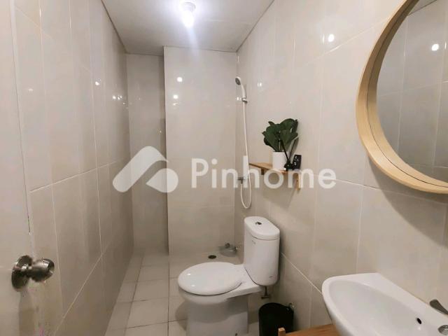 Dijual Apartemen Siap Huni Tipe Studio Dekat Ke MRT & 3 Pintu TOL di Apartemen The Parc, South City, Luas 22 m², undefined KT, Harga Rp 420 Juta | Pinhome