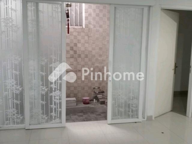 Dijual Rumah 2 Lantai Dalam Cluster Dekat LRT Harjamukti di Harjamukti Cibubur Rp 12,78 Juta/m² | Pinhome