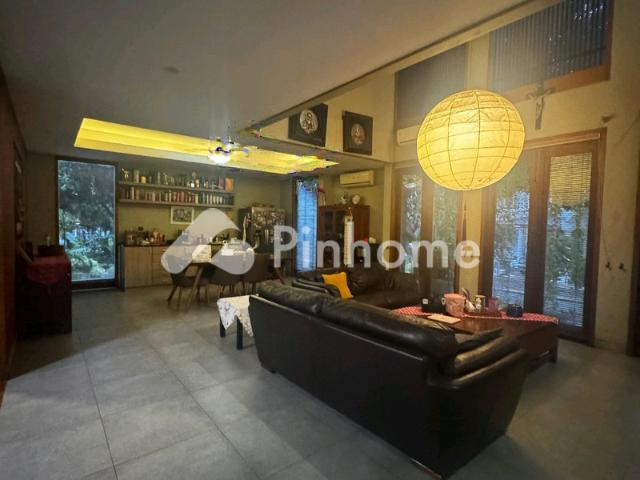 Dijual Rumah 2 Lantai Semi Furnished di Legenda Wisata Cibubur Rp 11,54 Juta/m² | Pinhome