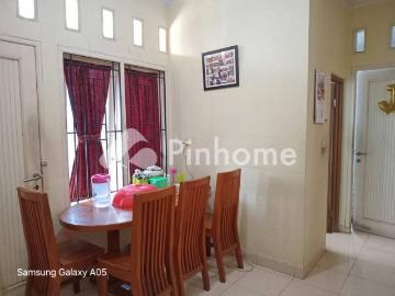 Dijual Rumah 2 Lantai Tanah Dan Bangunan Luas Dkt Sma Negeri 3 di Jln Raden Saleh Depok Rp 6,67 Juta/m² | Pinhome