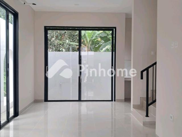 Dijual Rumah Cluster Murah 2 Lantai di Banyumanik Semarang Rp 10 Juta/m² | Pinhome