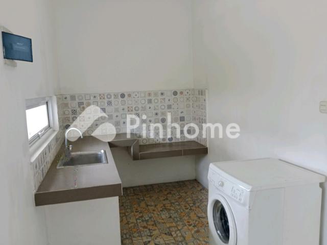 Dijual Rumah Baru 2 Lantai Siap Huni di Jln, Ciracas Jakarta Timur Rp 12,18 Juta/m² | Pinhome