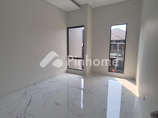 Dijual Rumah Baru Dalam Cluster Mekar Jelita di Mekarwangi Bandung Rp 26,53 Juta/m² | Pinhome