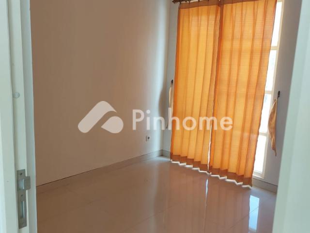Dijual Rumah Baru Renov Siap Huni Strategis REV. A691 di Puri Surya Jaya Rp 12,59 Juta/m² | Pinhome