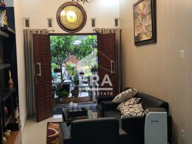 Dijual Rumah Hoek Komplek Perumahan di Tengah Kota Yogyakarta