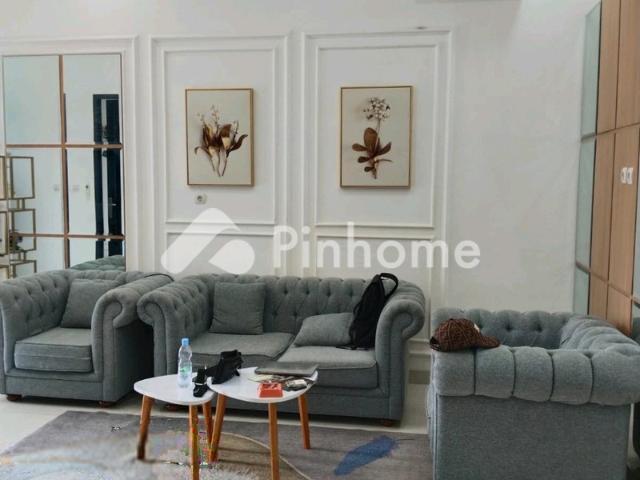 Dijual Rumah Mewah 3menit Ke Tol Jagorawi 1,8man di Kramatjati Rp 24 Juta/m² | Pinhome