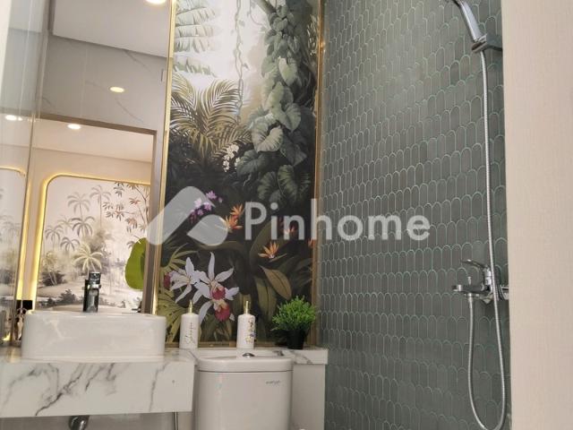 Dijual Rumah Mewah Tanpa DP Dekat Mrt Lebak Bulus di Jalan Aria Putra Kedaung Serua Ciputat Rp 18,48 Juta/m² | Pinhome