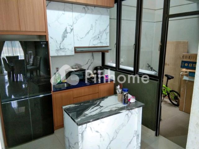 Dijual Rumah Murah 2 Lantai 5 Menit Stasiun Mangga Besar RSUD di Mangga Besar 13 Rp 27,56 Juta/m² | Pinhome
