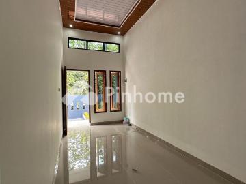 Dijual Rumah Murah Minimalis 100 Jutaan Surat Shm Dekat Stasiun di ZIRA PROPERTI Rp 5,7 Juta/m² | Pinhome