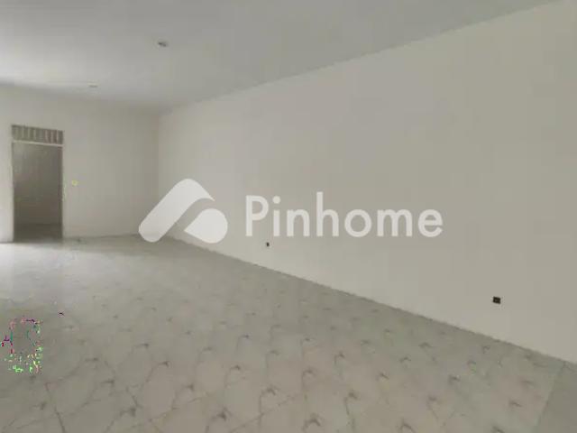 Dijual Rumah Siap Huni Dkt RSUD, SMUN31 Ekonomis JUAL SEGERA di Utan Kayu Matraman Rp 10 Juta/m² | Pinhome
