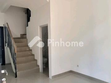Dijual Rumah Siap Huni Tersedia 2 Unit Lagi di Jalan Cimanggis Kota Depok Rp 19,56 Juta/m² | Pinhome