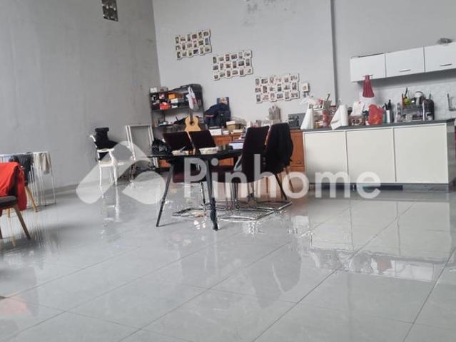 Dijual Rumah Siap Pakai di Taman Holis Indah 1 di TAMAN HOLIS INDAH Rp 7,94 Juta/m² | Pinhome