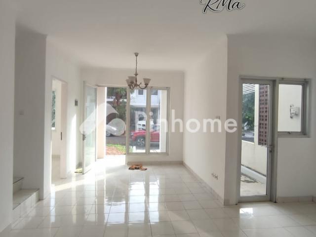 Dijual Rumah Rapih Siap Huni di Kota Wisata Cibubur Rp 13,17 Juta/m² | Pinhome