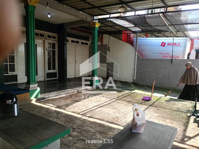 Dijual Rumah Tepi jalan Raya Ki Agen Gribig bisa untuk tinggal atau usaha