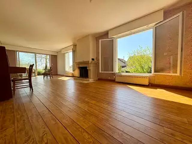 Talant 21240 Achat / Vente maison 9 pièces t9 au dernier étage