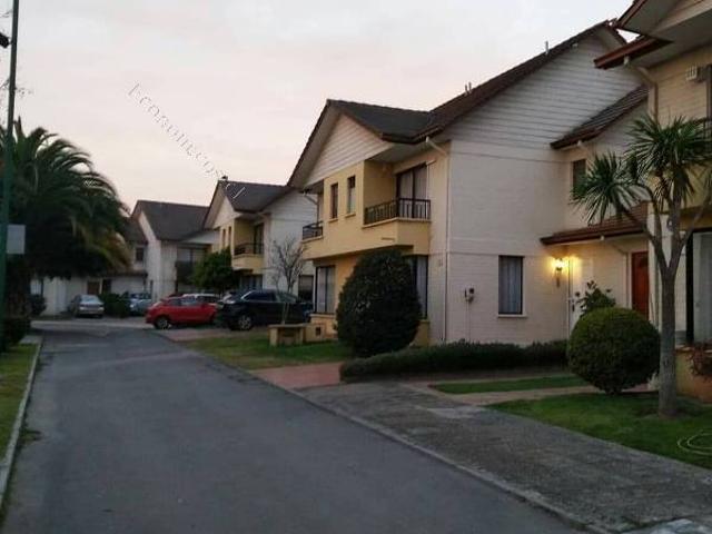 DIKASA PROPIEDADES ARRIENDA CASA CONDOMINIO CIUDAD SATÉLITE