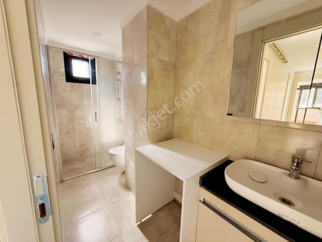 Dikilitaş'ta Metroya 300 Metrede Satılık 4+1 Dubleks Daire