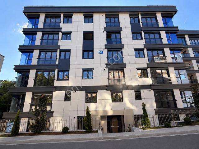 Dikilitaş Sıfır Bina Kapalı Otoparklı Ful Eşyalı 2+1 Kiralık