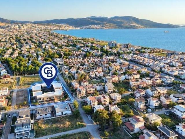 Dikili Cumhuriyette Site İçinde | Modern | Denize Yakın Villa