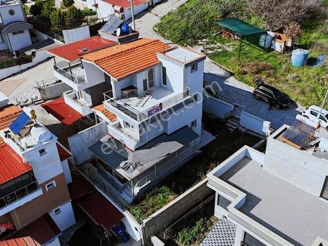 Dikili Çandarlı'da Satılık Villa