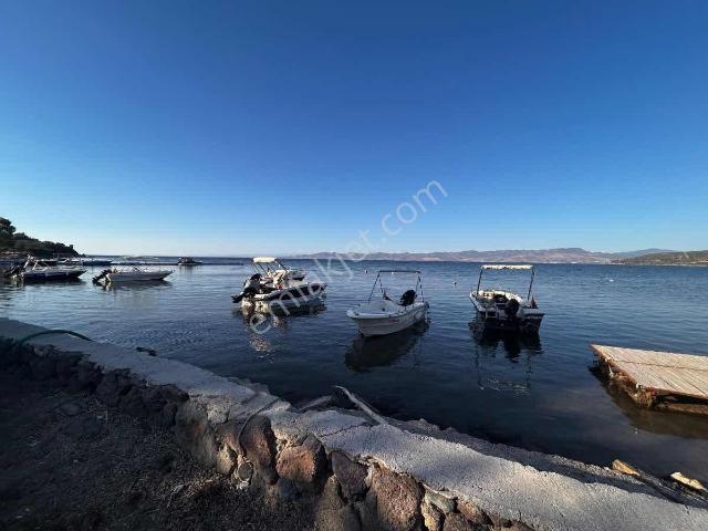 Dikili Bademli 2 Adet 1+1 Terazlı Deniz Manzaralı Satılık Daire