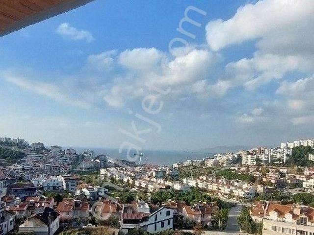 Dikili Gazipaşa Deniz Manzaralı Doğalgazlı Asansörlü 2+1 Daire Dublex