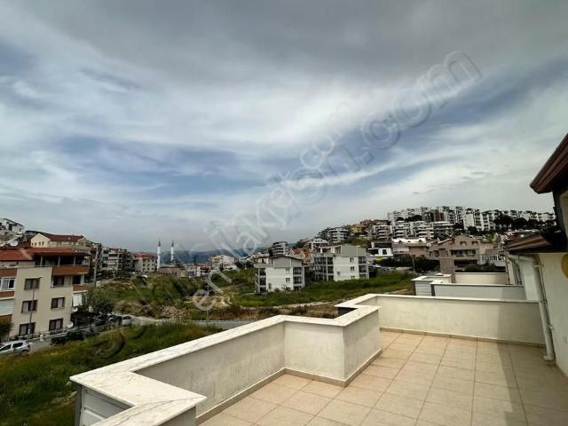 Dikili Gazipaşada Satılık Villa