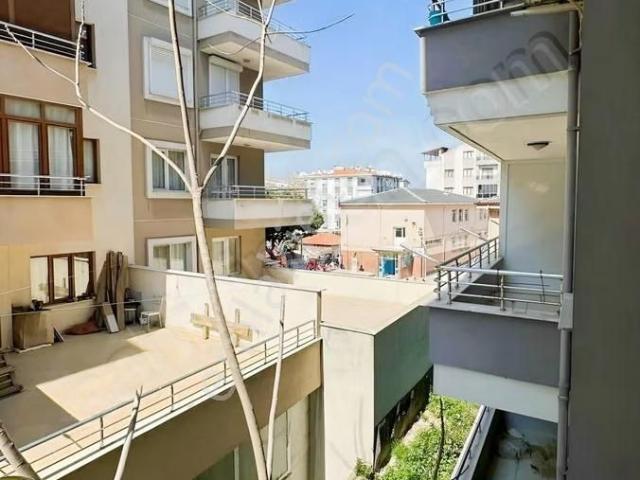 Dikili İsmetpaşa Mah. Merkez'de Kiralık 2+1 Daire