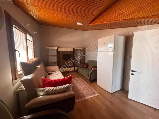 Dikili Merkez De 4+1 Full Eşyalı 240 M² Çatı Dubleksi
