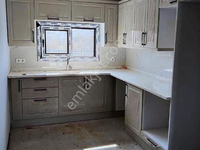 Dikili Merkez Satılık 4+1 Sıfır Müstakil Triplex