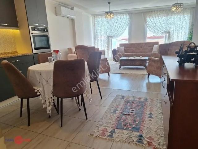 Dikili Salimbey De Eşyalı, Geniş, 3+1 Asansörlü Ara Kat Kiralık
