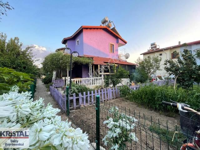 Dikili Salihler Mah Full Eşyalı Kiralık Yazlık Villa