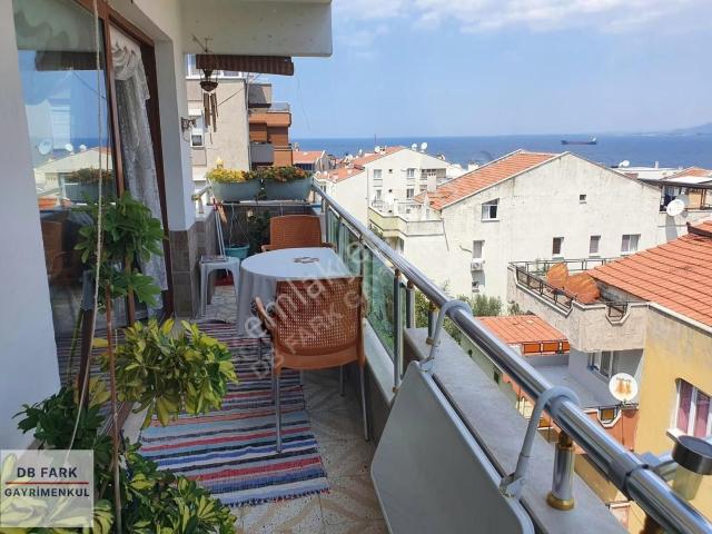 Dikili Yakamoz'da Deniz Manzaralı 2+1 Satılık Daire