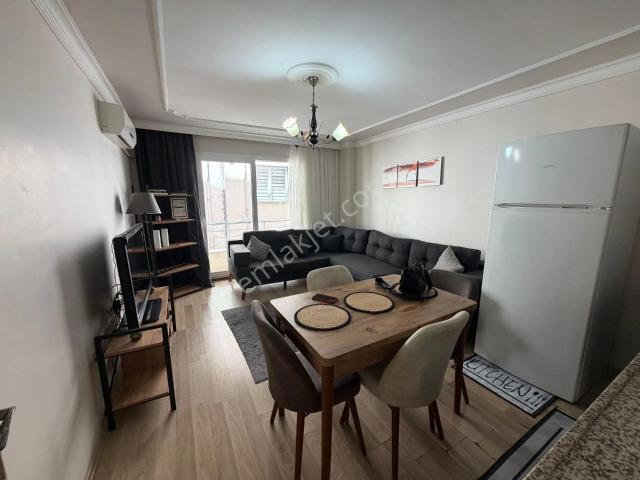 Dikili'de Denize Sadece 300 Metre Eşyalı 2+1 Satılık Daire