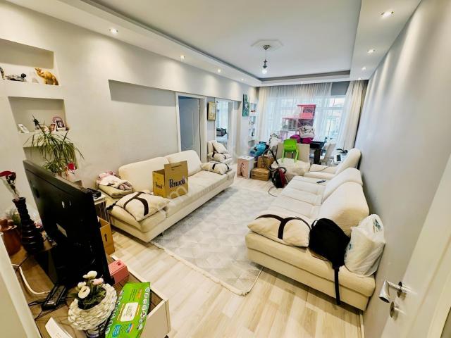 Dikimevi Metroya Yürüme Mesafesinde Ara Katta Eşyalı 3+1 Kiralık