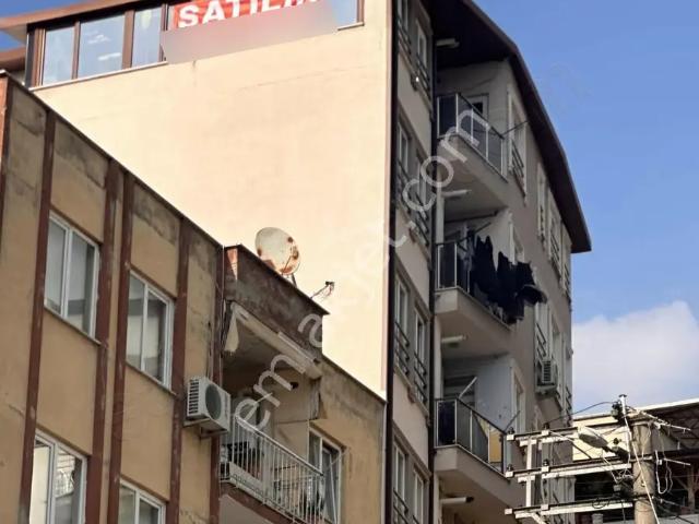 Dikkaldırımda Satılık 210m2 Dubleks Çift Daire