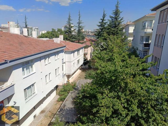 Dikmen Caddesi Yakını Manzaralı Cadde Üzeri Kiralık 3+1