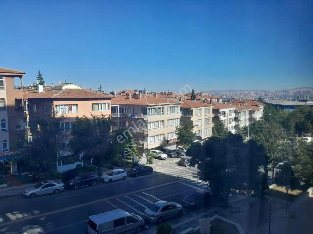 Dikmen Karşıyaka Sokakta, 3+1,mobilyalı, 3.kat, Ön Cephe, Merkezi Isıtma.