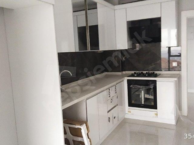 dikmen keklikte yeni bina da satılık kombili 3+1 manzaralı daire asansörlü