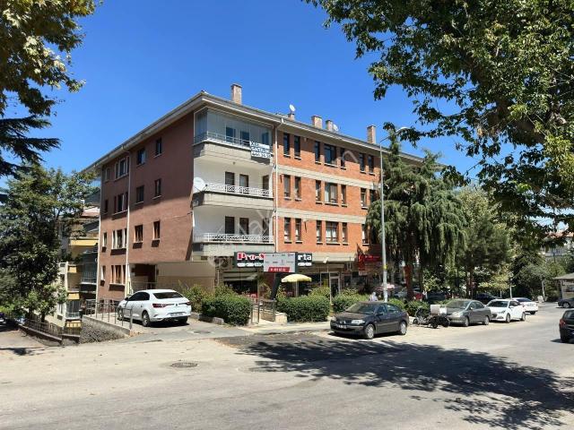Dikmen Harbiye Mahallesi Satlık Bakımlı 3+1 Daire
