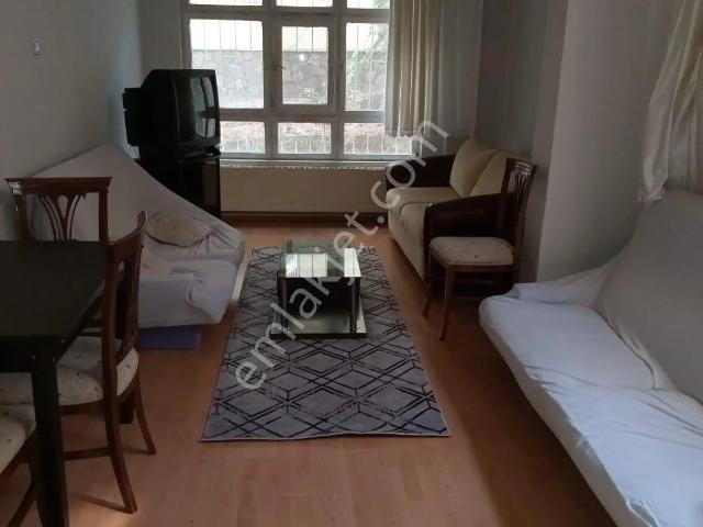 Dikmen Niğde Sok.2+1 Kombili Kot 1 De Altta Daire Var Ulaşıma Ve Marketlere Yakın