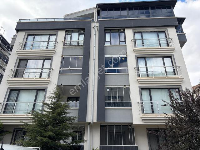 Dikmen'de Ebeveyn Banyolu 3+1 Kiralık | Tekce