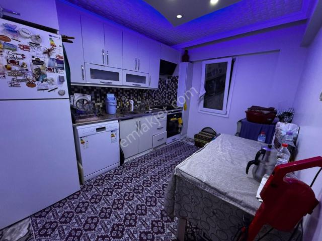 dilşeker Mahallesi  ✅3+1 120m2 5 Katlının 4 Katı Arakat ❇️özelikli Petek Kombili