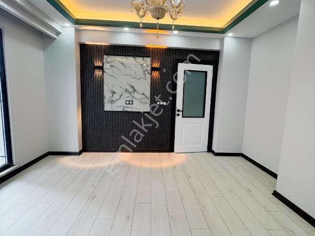 Dilek Yapı'dan Kapaklı Yunus Emre 'de 2+1 Teraslı Daire