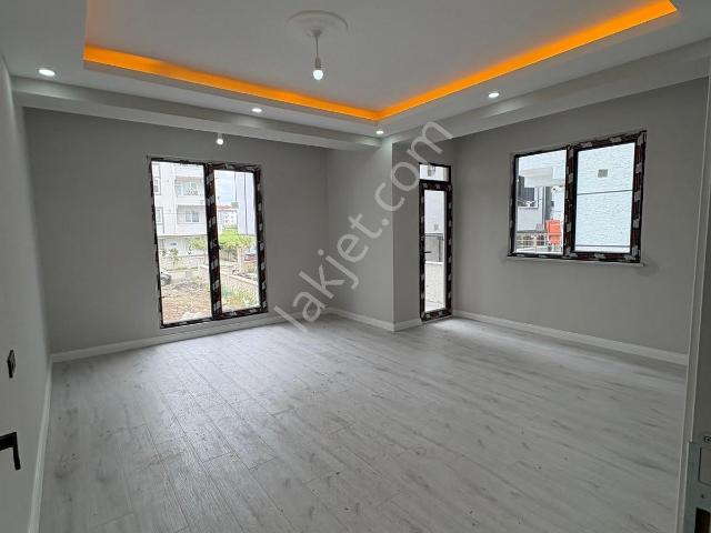 Fiyat Düştü Acil!tam Merkezde İskanlı Asansörlü 2+1 115m2 Daire