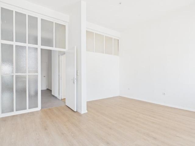 Dillingen Saar: Charmante Altbauwohnung mit 141 m², 5 Zimmern, offener Küche und hohen Decken