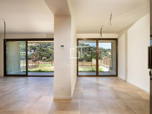 Dils Lucas Fox presenta Begur Gardens, una promoción residen. 165m² De sa Riera