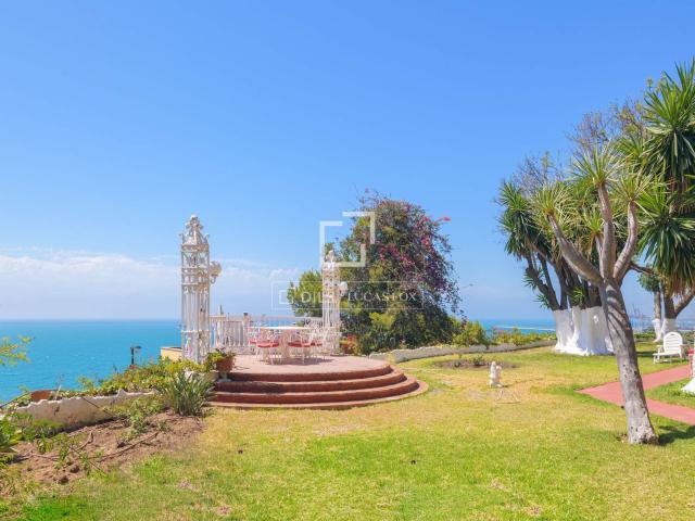 Dils Lucas Fox presenta esta exclusiva villa en venta en Mon. 519m² Balcón de malaga
