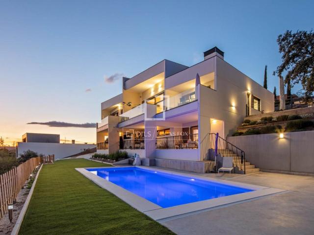 Dils Lucas Fox presenta esta espectacular villa de diseño co. 470m² Las Matas