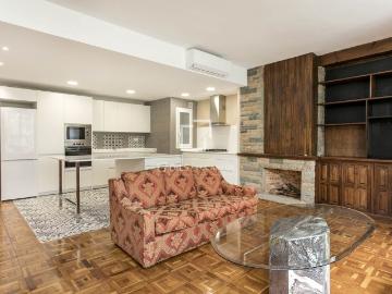 Dils Lucas Fox presenta este piso en excelentes condiciones. 124m² Barcelona